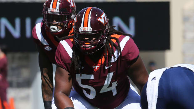Cardinals Left Guard Lecitus Smith